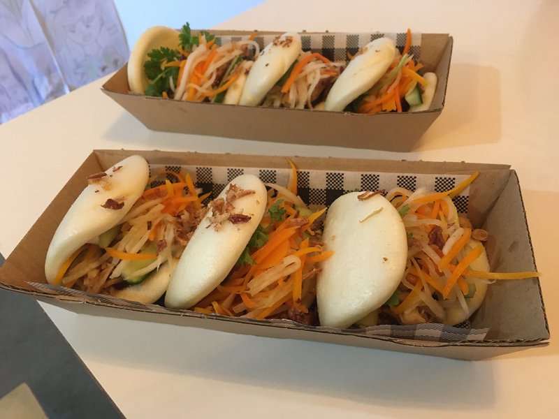 Bao buns porc laqué concombre