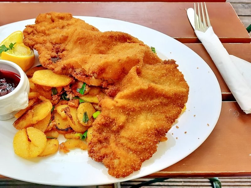Escalope de poulet panée maison et purée